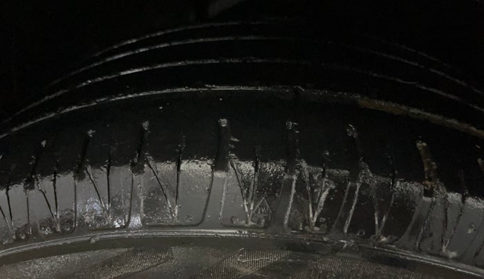 2021 KIA SONET HTX PLUS 1.0 IMT, Petrol, Manual, 56,969 km, Left Front Tyre Tread