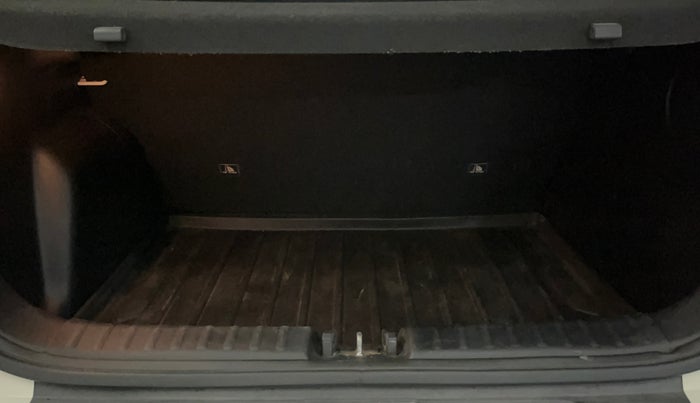 2021 KIA SONET HTX PLUS 1.0 IMT, Petrol, Manual, 56,969 km, Boot Inside