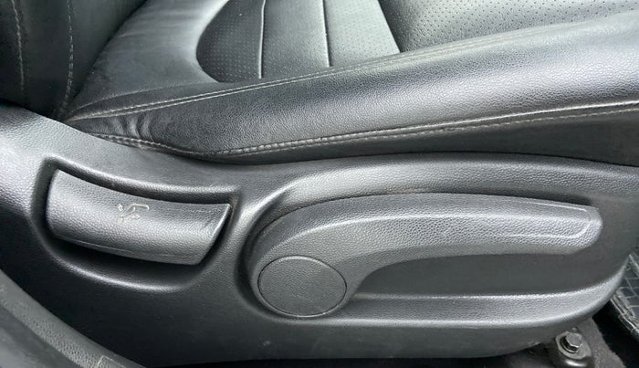 2018 Hyundai Creta 1.6 CRDI SX PLUS AUTO, Diesel, Automatic, 80,419 km, Driver Side Adjustment Panel