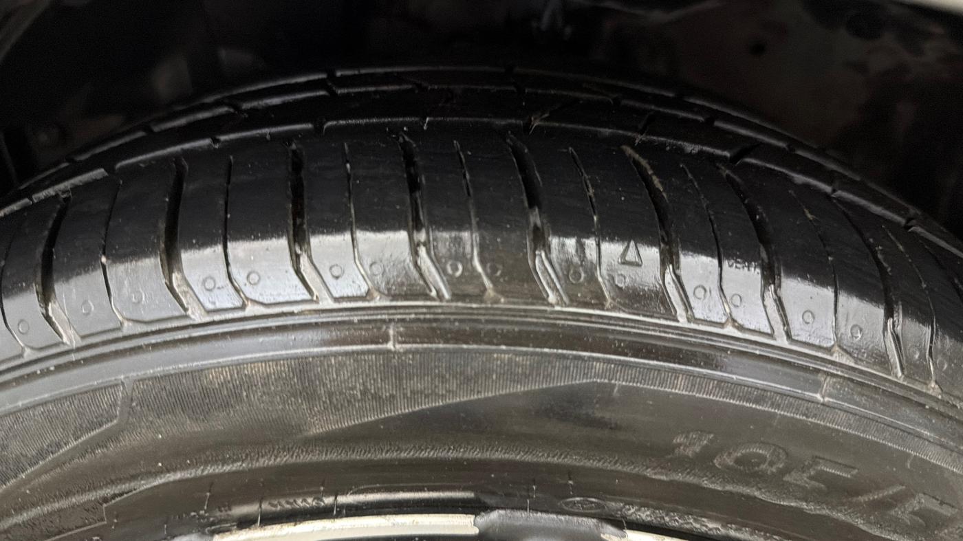 2018 Honda Amaze 1.2L I-VTEC V CVT, Petrol, Automatic, 64,093 km, Left Front Tyre Tread