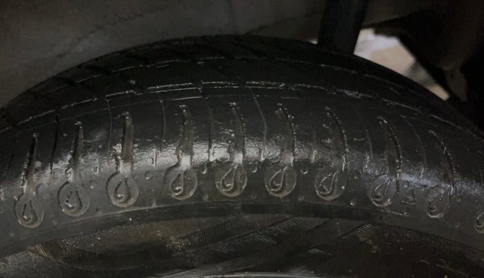 2017 Maruti Wagon R 1.0 VXI, Petrol, Manual, 37,964 km, Left Rear Tyre Tread