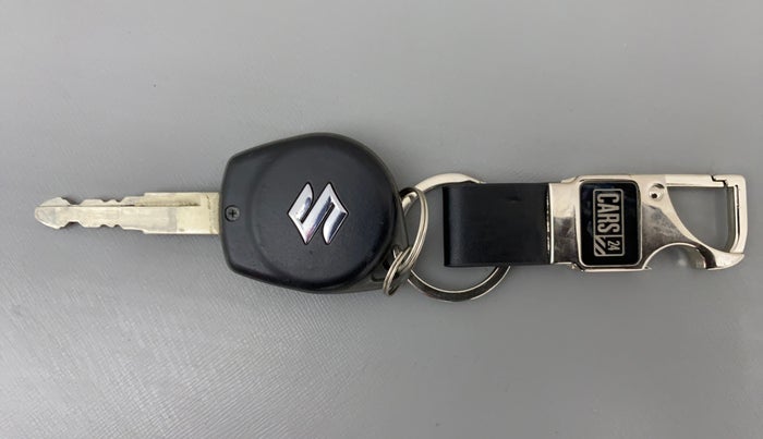 2017 Maruti Dzire VXI, Petrol, Manual, 15,870 km, Key Close Up