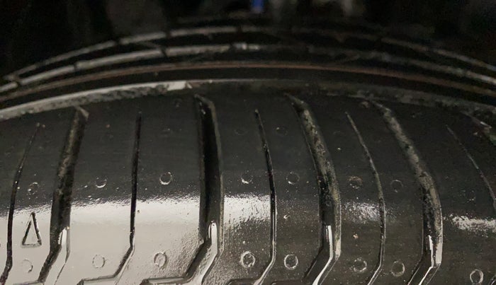 2017 Maruti Baleno ALPHA PETROL 1.2, Petrol, Manual, 48,040 km, Right Front Tyre Tread