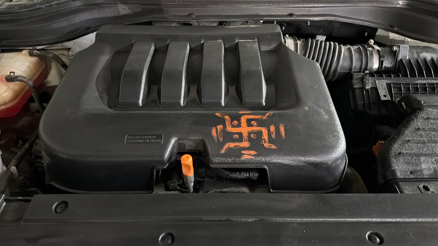 2024 Mahindra XUV700 AX 5 P MT 7 STR, Petrol, Manual, 39,411 km, Engine View
