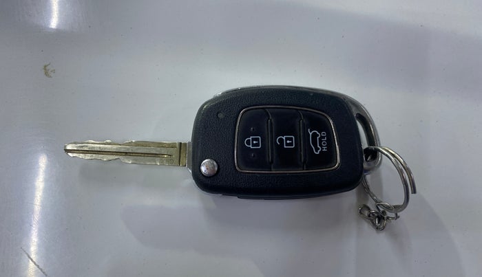 2020 Hyundai VENUE SX 1.5 CRDI, Diesel, Manual, 91,838 km, Key Close Up