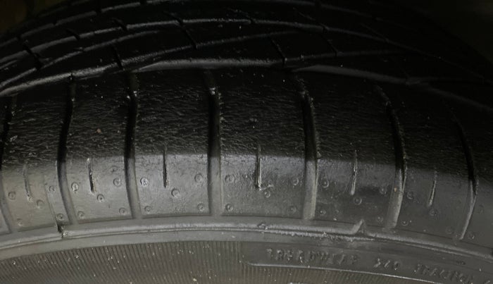 2020 Hyundai VENUE SX 1.5 CRDI, Diesel, Manual, 91,838 km, Right Front Tyre Tread