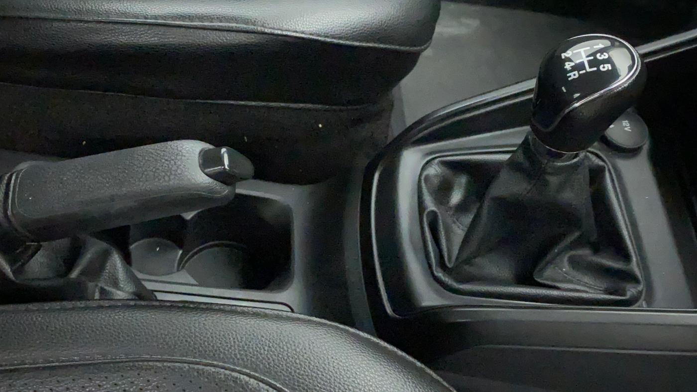 2020 Ford Ecosport TREND 1.5L PETROL, Petrol, Manual, 52,009 km, Gear Lever