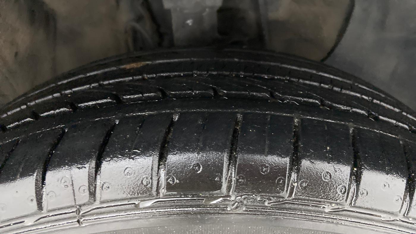 2018 Hyundai i20 Active 1.2 S, Petrol, Manual, 23,555 km, Right Front Tyre Tread