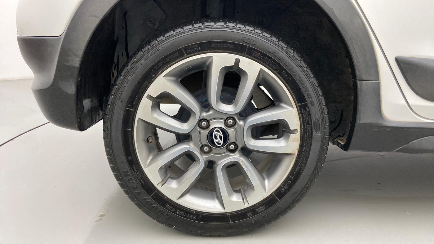 2018 Hyundai i20 Active 1.2 S, Petrol, Manual, 23,555 km, Right Rear Wheel