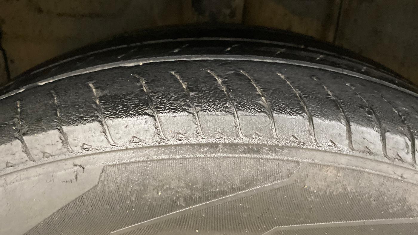 2023 Hyundai EXTER SX(O), Petrol, Manual, 64,342 km, Right Rear Tyre Tread