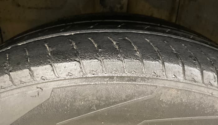 2023 Hyundai EXTER SX(O), Petrol, Manual, 64,342 km, Right Rear Tyre Tread