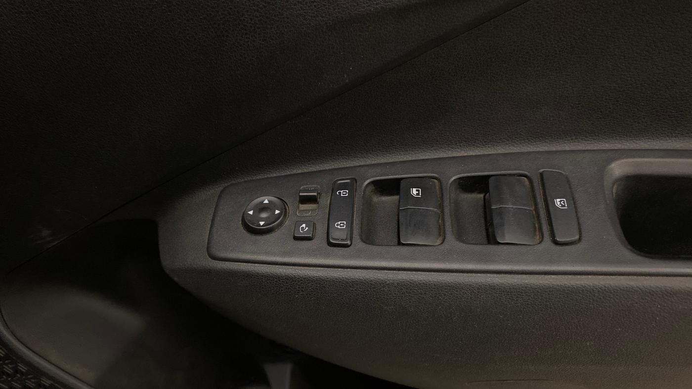 2023 Hyundai EXTER SX(O), Petrol, Manual, 64,342 km, Driver Side Door Panels Control
