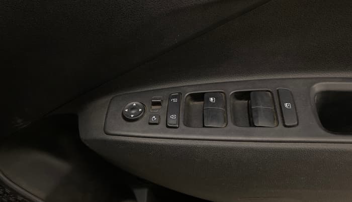 2023 Hyundai EXTER SX(O), Petrol, Manual, 64,342 km, Driver Side Door Panels Control