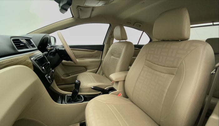 2018 Maruti Ciaz ZETA 1.5 SHVS MT PETROL, Petrol, Manual, 16,332 km, Right Side Front Door Cabin