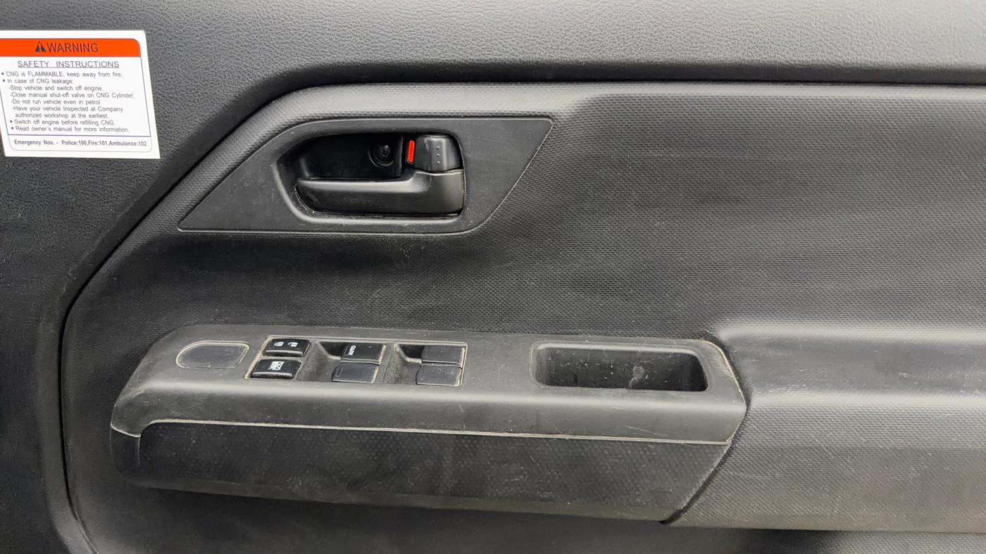 2022 Maruti New Wagon-R LXI CNG 1.0, CNG, Manual, 56,135 km, Driver Side Door Panels Control