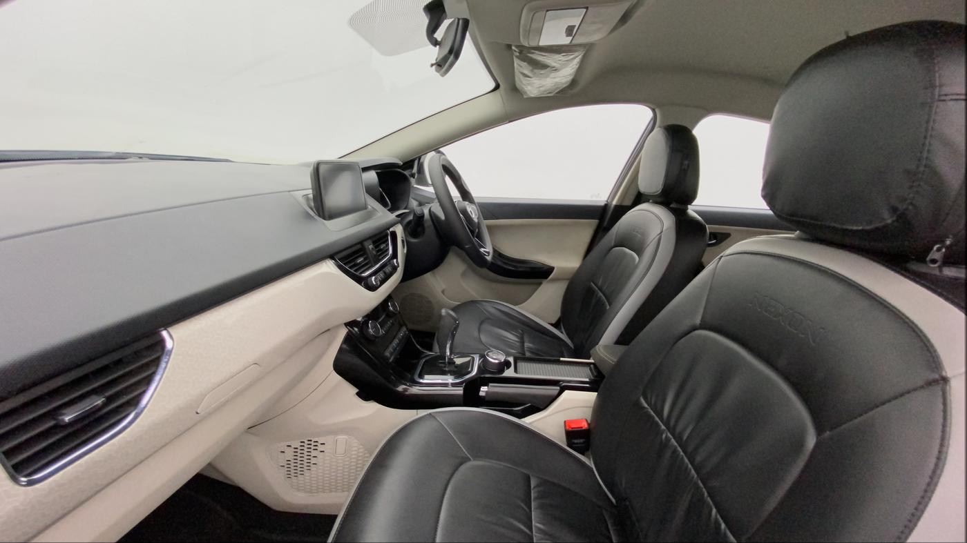 2020 Tata NEXON XZA PLUS PETROL, Petrol, Automatic, 34,437 km, Right Side Front Door Cabin