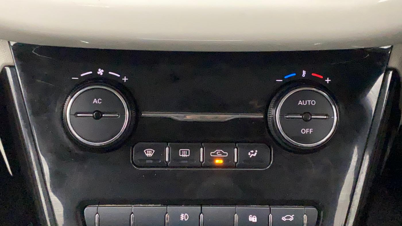 2020 Tata NEXON XZA PLUS PETROL, Petrol, Automatic, 34,437 km, Automatic Climate Control