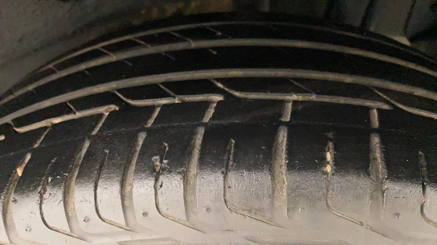 2020 Tata NEXON XZA PLUS PETROL, Petrol, Automatic, 34,437 km, Left Rear Tyre Tread