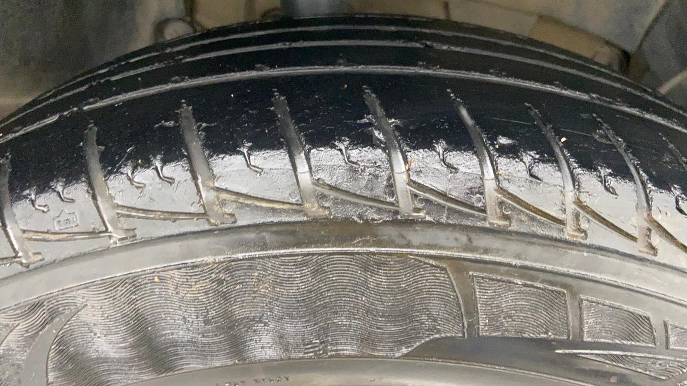 2015 Renault Duster RXZ DIESEL 110, Diesel, Manual, 42,322 km, Right Front Tyre Tread