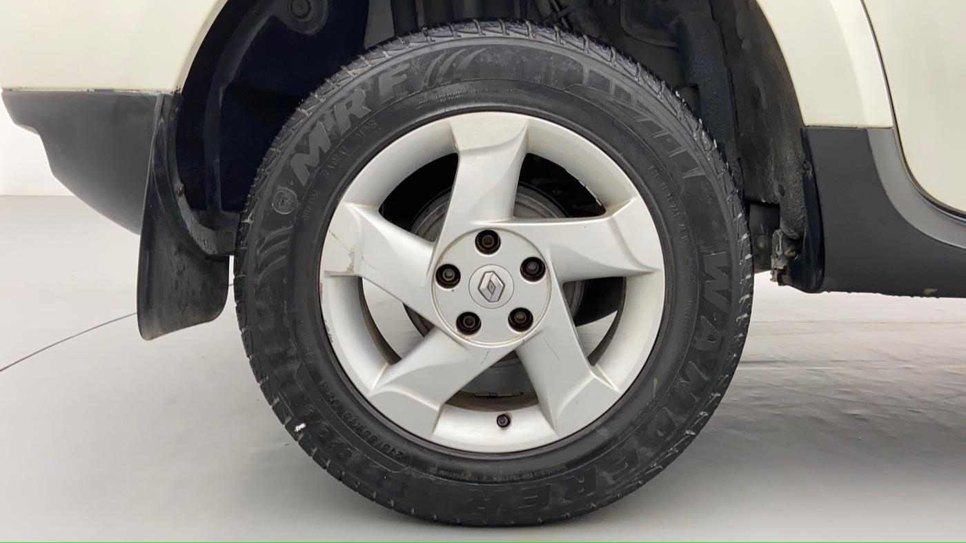 2015 Renault Duster RXZ DIESEL 110, Diesel, Manual, 42,322 km, Right Rear Wheel