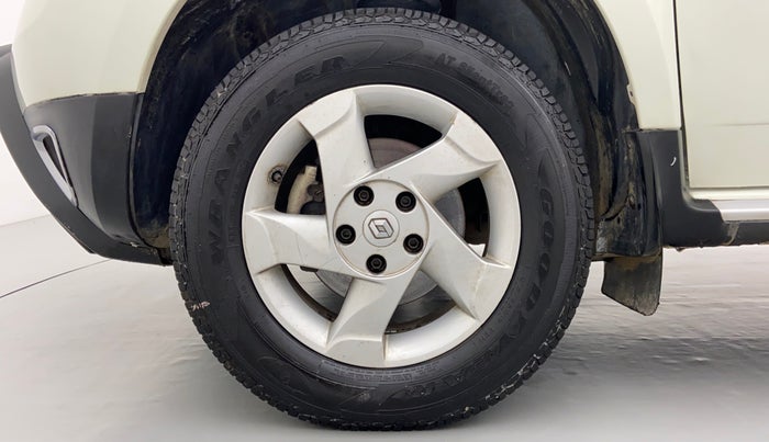 2015 Renault Duster RXZ DIESEL 110, Diesel, Manual, 42,322 km, Left Front Wheel