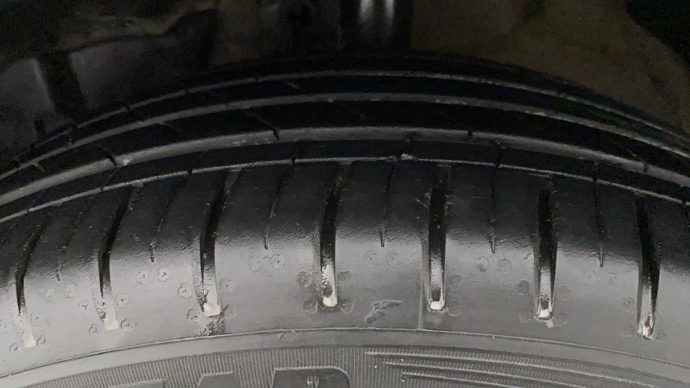 2022 MG HECTOR SHARP 1.5 PETROL CVT, Petrol, Automatic, 16,631 km, Left Front Tyre Tread