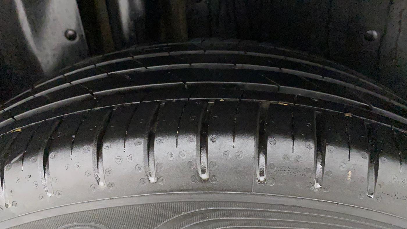 2022 MG HECTOR SHARP 1.5 PETROL CVT, Petrol, Automatic, 16,631 km, Right Rear Tyre Tread