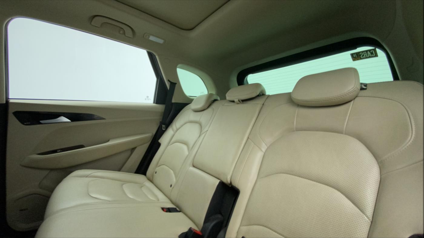 2022 MG HECTOR SHARP 1.5 PETROL CVT, Petrol, Automatic, 16,631 km, Right Side Rear Door Cabin