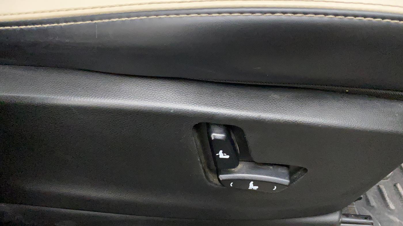 2022 MG HECTOR SHARP 1.5 PETROL CVT, Petrol, Automatic, 16,631 km, Driver Side Adjustment Panel
