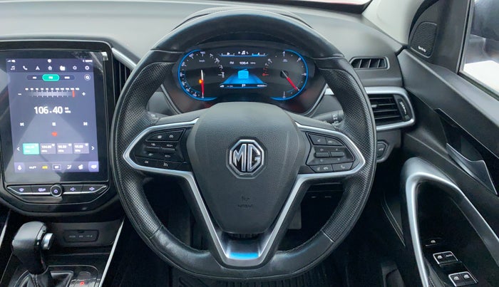 2020 MG HECTOR SHARP DCT PETROL, Petrol, Automatic, 16,446 km, Steering Wheel Close Up