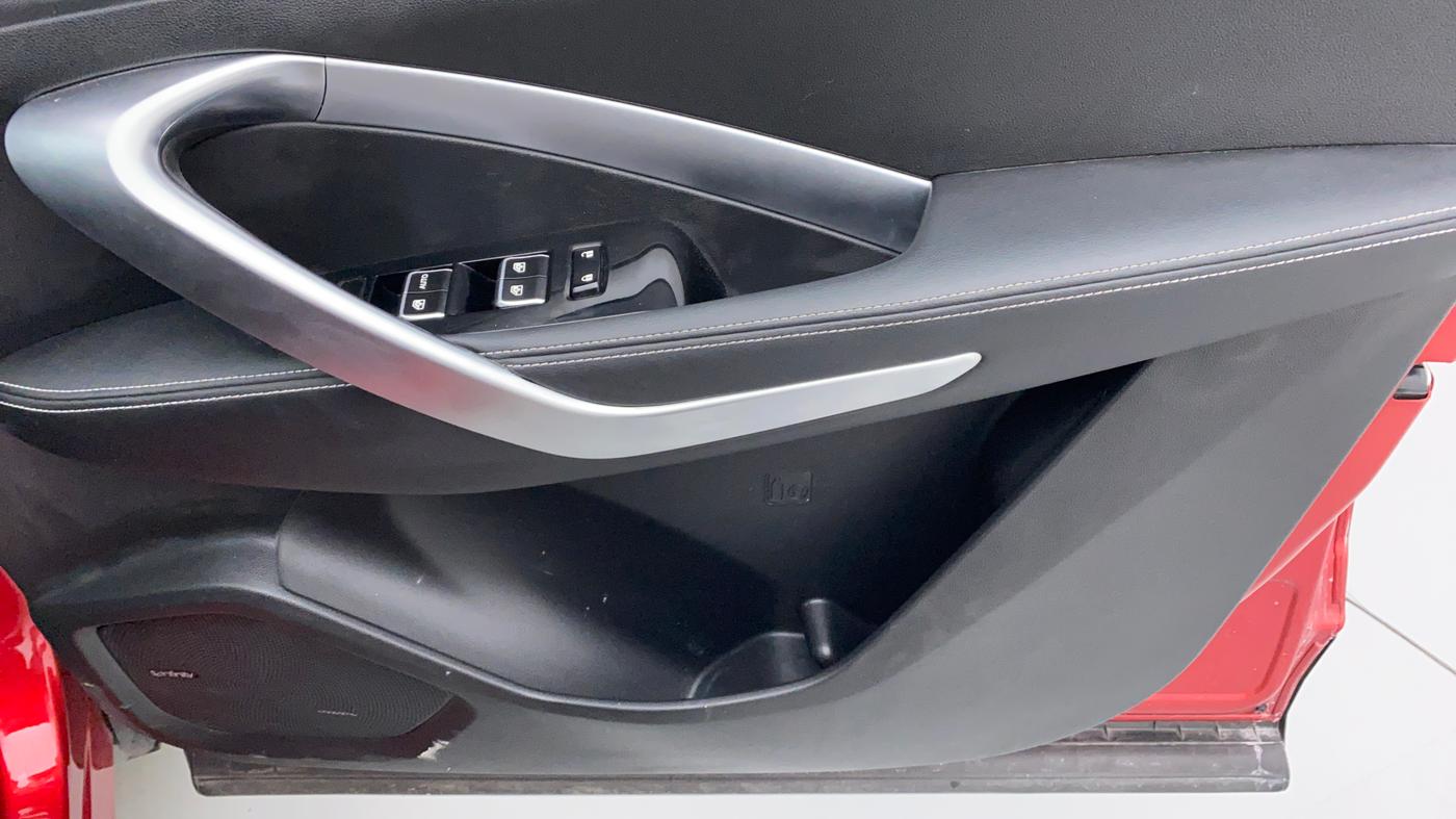 2020 MG HECTOR SHARP DCT PETROL, Petrol, Automatic, 16,446 km, Driver Side Door Panels Control