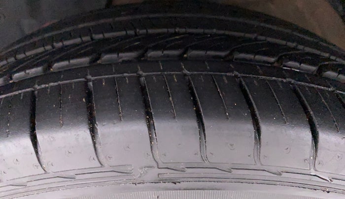 2020 MG HECTOR SHARP DCT PETROL, Petrol, Automatic, 16,446 km, Left Front Tyre Tread