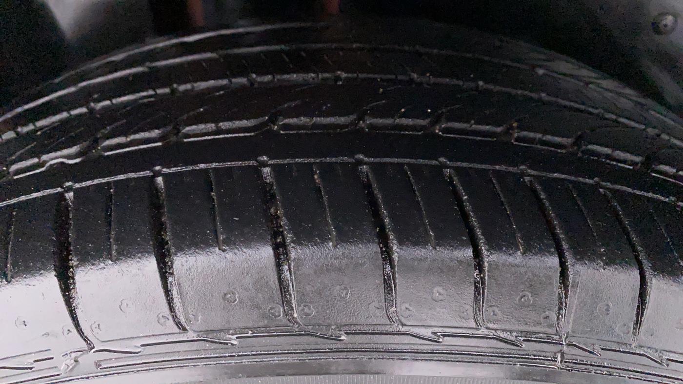 2020 MG HECTOR SHARP DCT PETROL, Petrol, Automatic, 16,446 km, Right Rear Tyre Tread