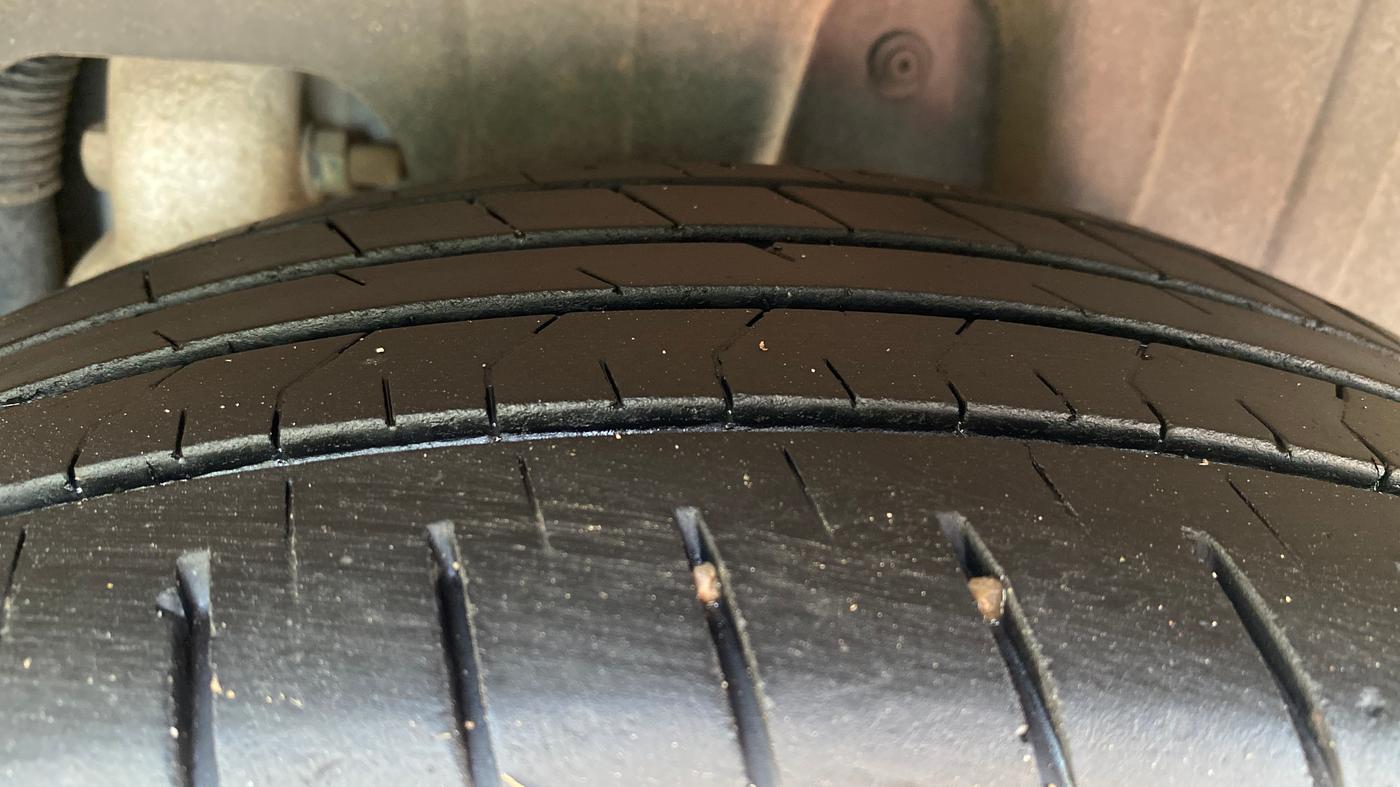 2024 Mahindra XUV300 W8 1.5 DIESEL, Diesel, Manual, 57,158 km, Left Rear Tyre Tread