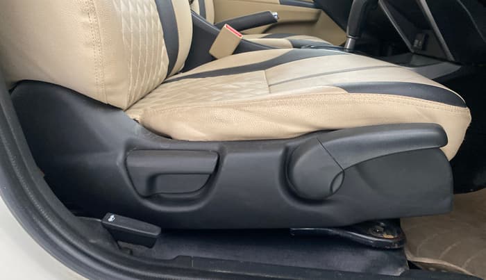 2016 Honda City 1.5L I-VTEC SV CVT, Petrol, Automatic, 44,472 km, Driver Side Adjustment Panel