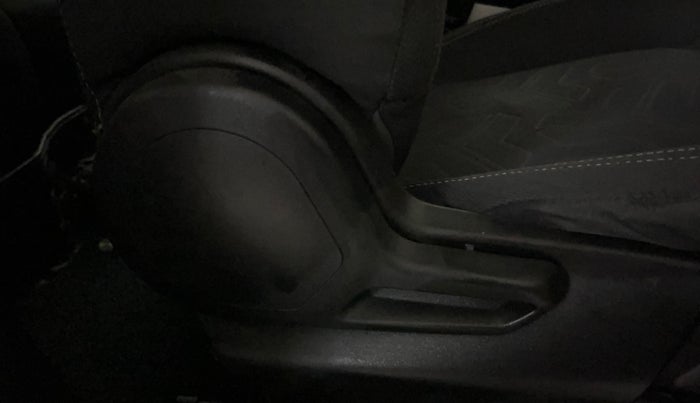 2020 Tata NEXON XZ PLUS PETROL, Petrol, Manual, 56,375 km, Driver Side Adjustment Panel