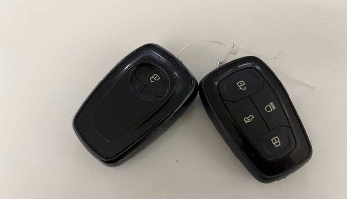 2020 Tata NEXON XZ PLUS PETROL, Petrol, Manual, 56,375 km, Key Close Up