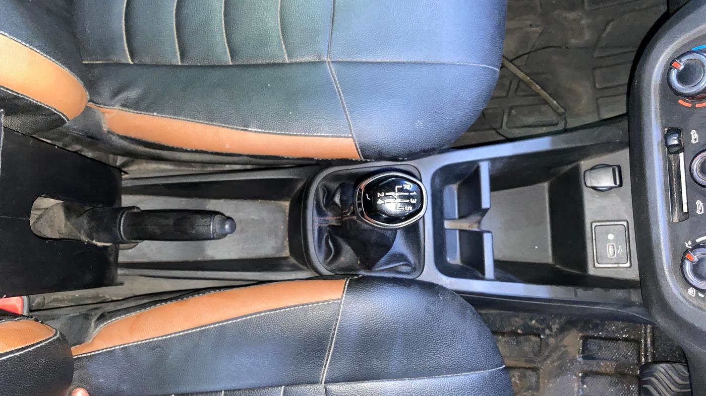 2020 Renault Kwid RXT 0.8, Petrol, Manual, 70,378 km, Gear Lever