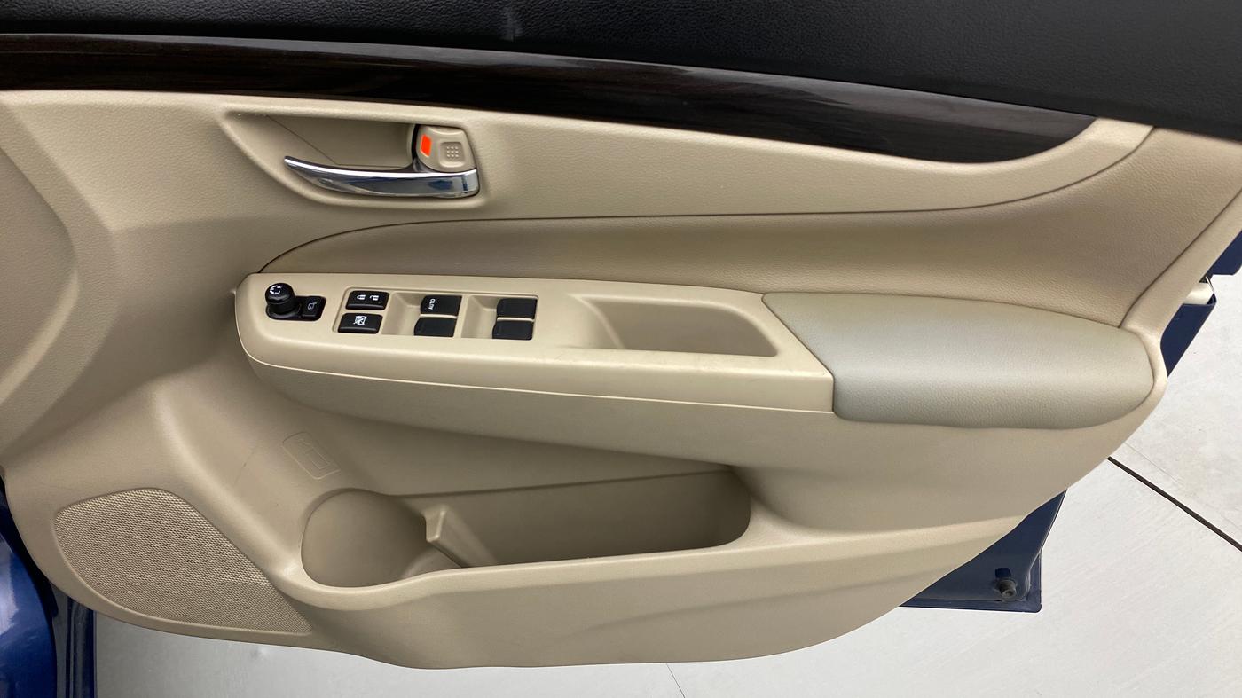 2018 Maruti Ciaz ALPHA  AT 1.4  PETROL, Petrol, Automatic, 57,737 km, Driver Side Door Panels Control