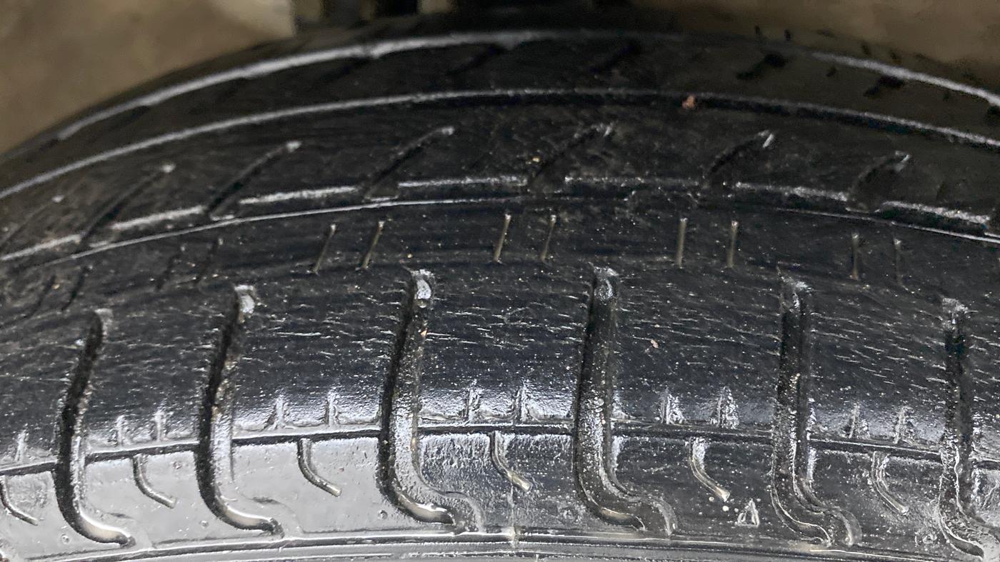 2018 Maruti Wagon R 1.0 VXI, Petrol, Manual, 10,959 km, Right Front Tyre Tread