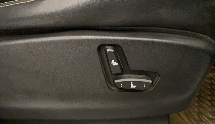 2019 MG HECTOR SHARP 1.5 DCT PETROL, Petrol, Automatic, 52,204 km, Driver Side Adjustment Panel