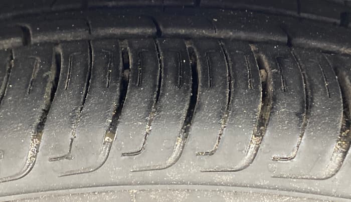 2018 Ford FREESTYLE TITANIUM 1.2 PETROL, Petrol, Manual, 43,176 km, Left Front Tyre Tread