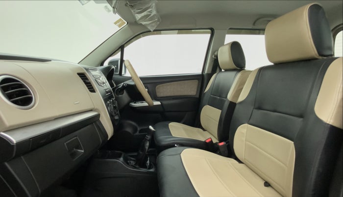 2016 Maruti Wagon R 1.0 VXI, Petrol, Manual, 34,313 km, Right Side Front Door Cabin