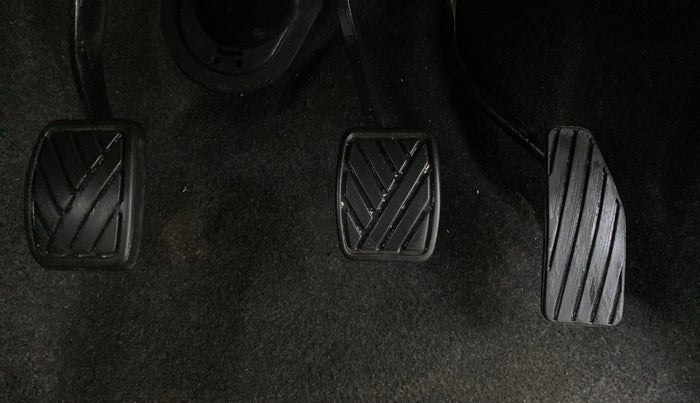 2016 Maruti Wagon R 1.0 VXI, Petrol, Manual, 34,313 km, Pedals