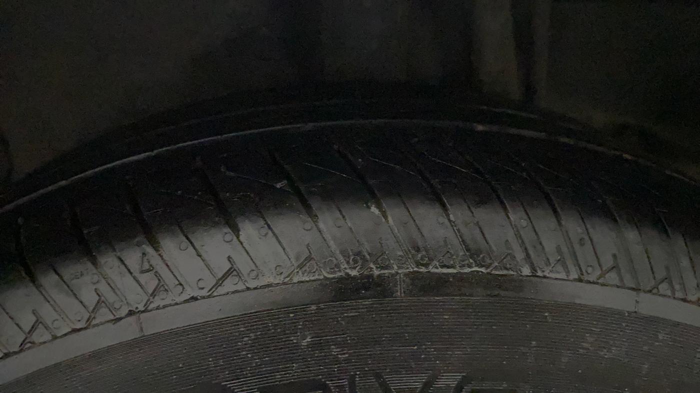2018 Tata Zest PREMIO 75PS DIESEL, Diesel, Manual, 1,35,008 km, Left Rear Tyre Tread