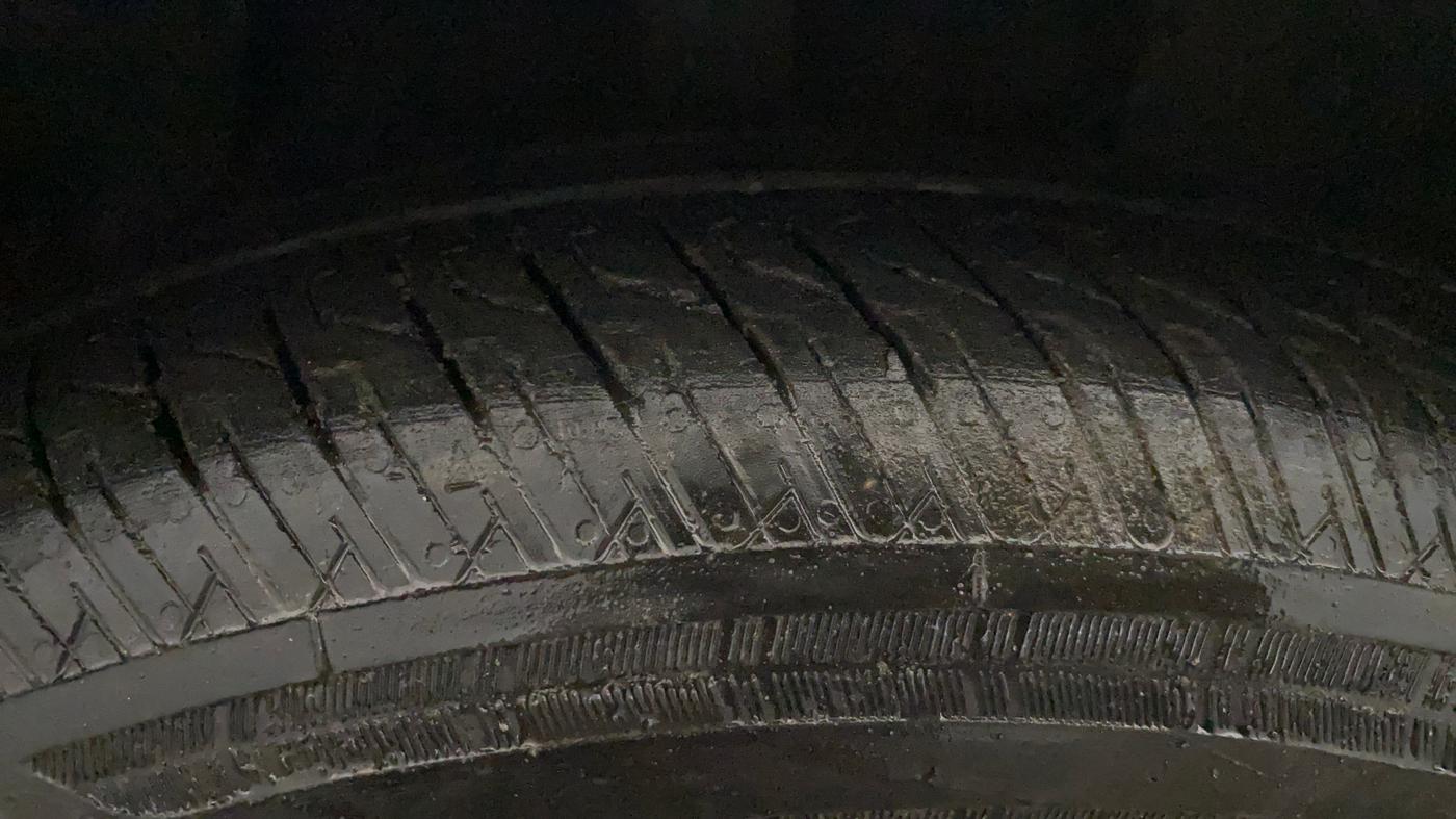 2018 Tata Zest PREMIO 75PS DIESEL, Diesel, Manual, 1,35,008 km, Right Front Tyre Tread
