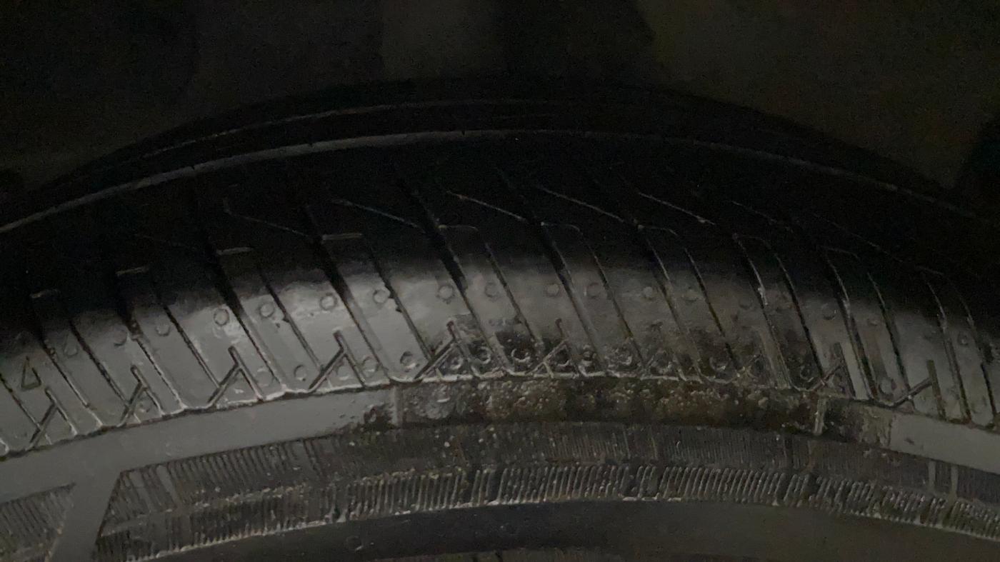 2018 Tata Zest PREMIO 75PS DIESEL, Diesel, Manual, 1,35,008 km, Right Rear Tyre Tread
