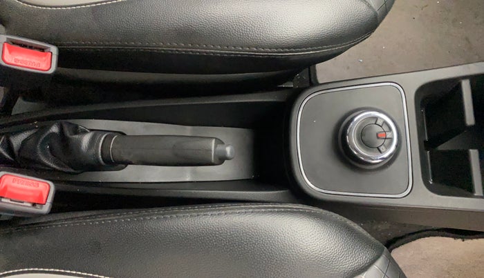 2020 Renault Kwid RXL 1.0 AMT, Petrol, Automatic, 5,202 km, Gear Lever