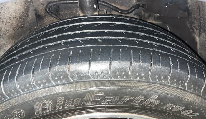 2020 Tata NEXON XZ PLUS PETROL, Petrol, Manual, 69,825 km, Right Front Tyre Tread