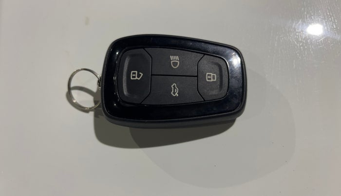 2020 Tata NEXON XZ PLUS PETROL, Petrol, Manual, 69,825 km, Key Close Up